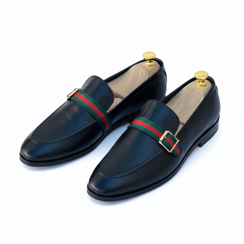 Pebble Grain leather with Leather Sole